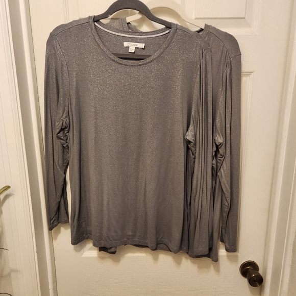 Chico's Touch Of Cool Five Tops 2 Silvery Gray 1 Black 1 Pink 1 Off White - Picture 4 of 8